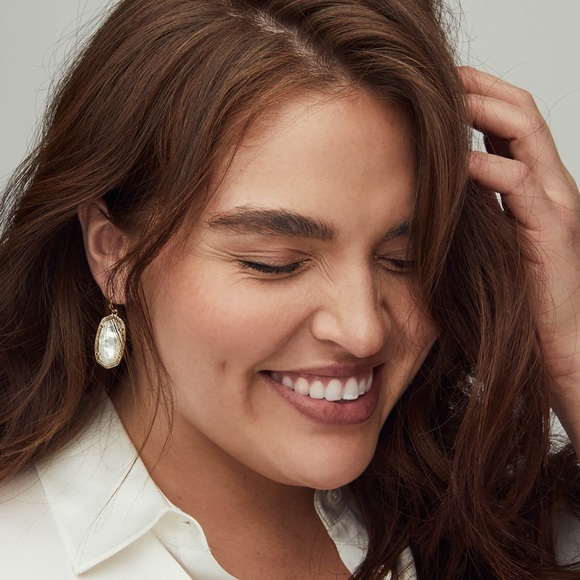 Kendra Scott Jewelry - NEW Kendra Scott Gold  White Mother Of Pearl